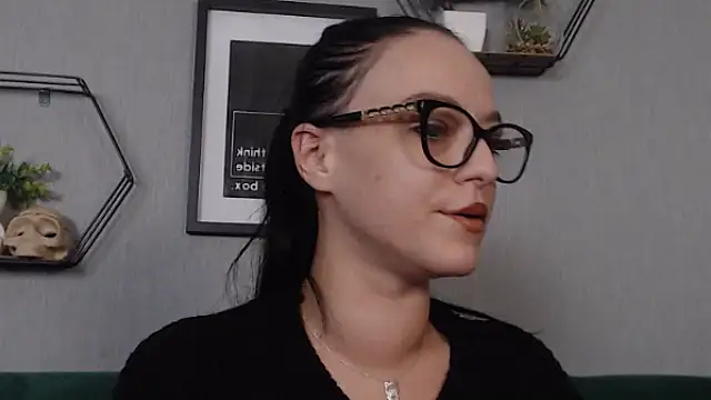 Snapshot of IzabelllNoir chatting on January 23, 2025, 8:46 am IzabelllNoir online show from January 23, 2025, 8:46 am