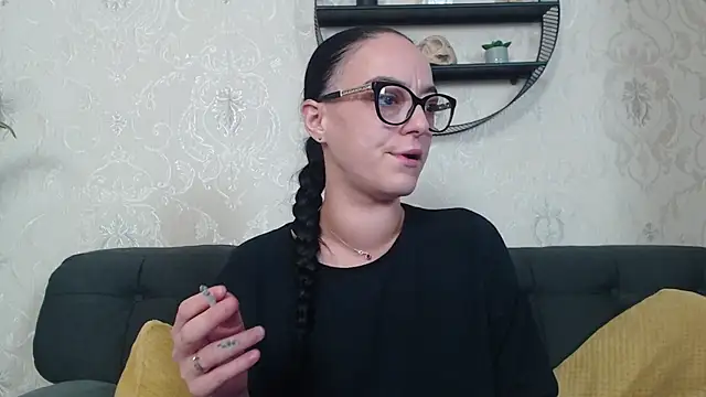 IzabelllNoir online show from November 29, 2025, 6:27 am