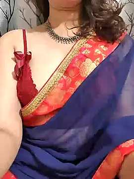 Brown Maxi online show from January 16, 2025, 5:12 pm