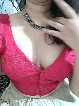 Brown Maxi online show from March 15, 2025, 11:51 am