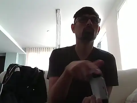 spence204011 online show from January 5, 2025, 3:45 pm