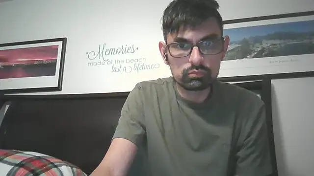 Snapshot of spence204011 chatting on July 3, 2026, 1:45 am spence204011 online show from July 3, 2026, 1:45 am