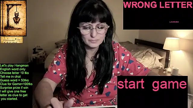 YourDreamLoverr online show from April 13, 2026, 12:49 am