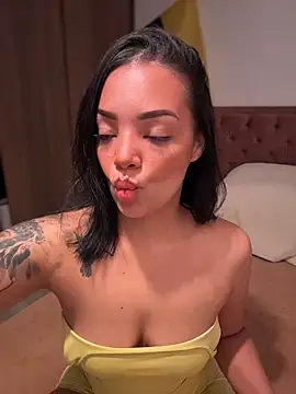 Snapshot of Sara_LipsX chatting on June 28, 2026, 12:38 am Sara LipsX online show from June 28, 2026, 12:38 am