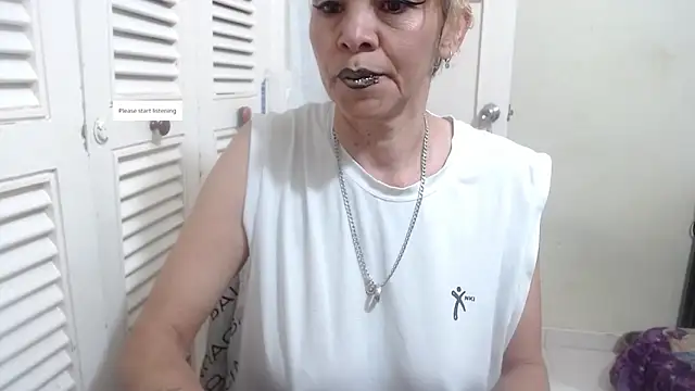 Snapshot of electra-mommy chatting on December 17, 2025, 11:49 am electra-mommy online show from December 17, 2025, 11:49 am