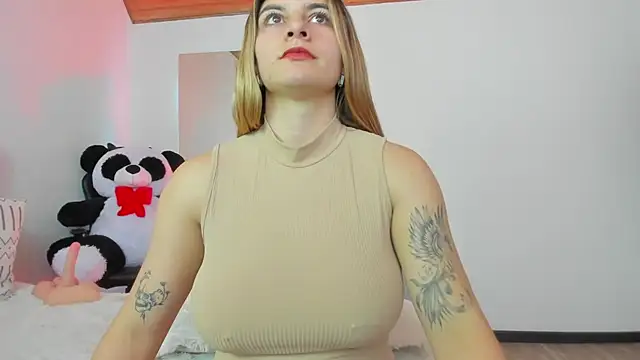 AtheneaRossi online show from February 26, 2025, 9:37 pm