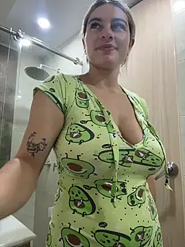 AtheneaRossi online show from April 7, 2026, 10:05 am