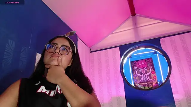 Snapshot of vitoria23_ chatting on May 21, 2026, 1:51 pm vitoria23 online show from May 21, 2026, 1:51 pm