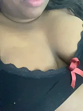 Snapshot of _MARRTINNA_ chatting on December 14, 2024, 8:34 am MARRTINNA online show from December 14, 2024, 8:34 am