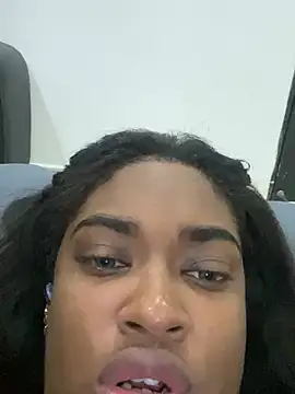 Snapshot of _MARRTINNA_ chatting on January 19, 2025, 7:25 am MARRTINNA online show from January 19, 2025, 7:25 am