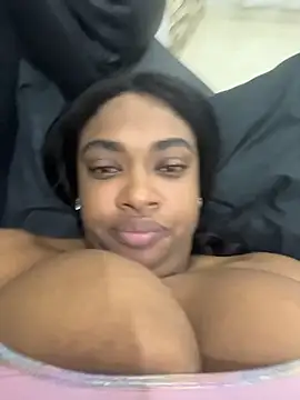 Snapshot of _MARRTINNA_ chatting on November 12, 2025, 6:58 am MARRTINNA online show from November 12, 2025, 6:58 am