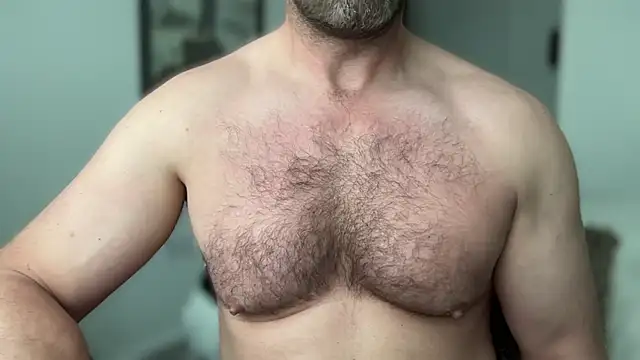Snapshot of Mr_Beef chatting on June 3, 2026, 12:52 pm Mr Beef online show from June 3, 2026, 12:52 pm