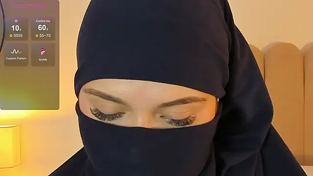 anna-henao online show from December 2, 2024, 7:27 pm