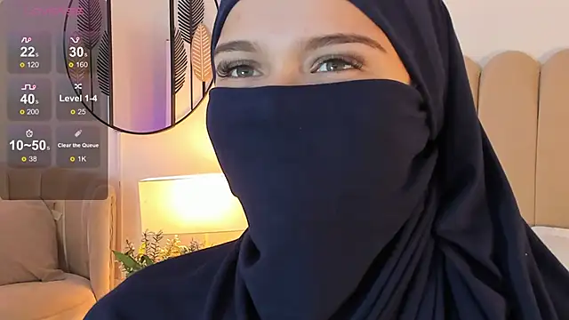 anna-henao online show from December 11, 2024, 4:42 pm