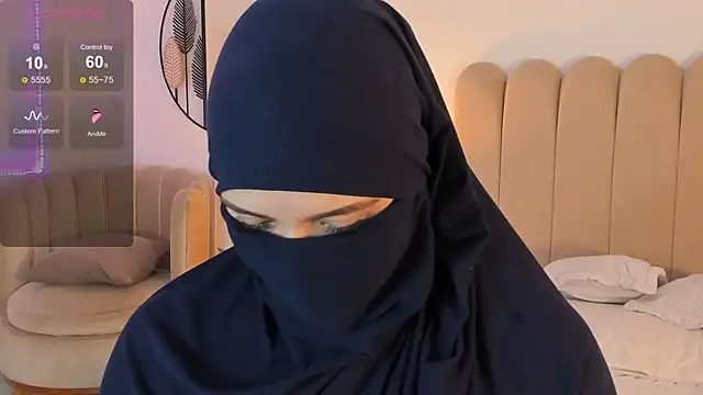 anna-henao online show from December 14, 2024, 3:36 pm