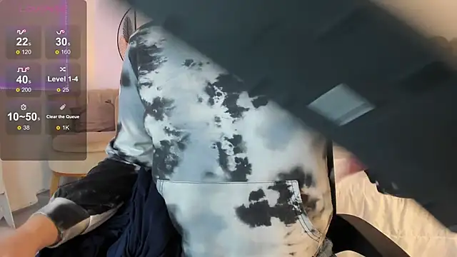 anna-henao online show from December 20, 2024, 12:49 pm