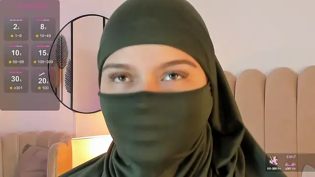 anna-henao online show from December 23, 2024, 3:23 pm