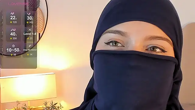 anna-henao online show from December 27, 2024, 12:12 pm