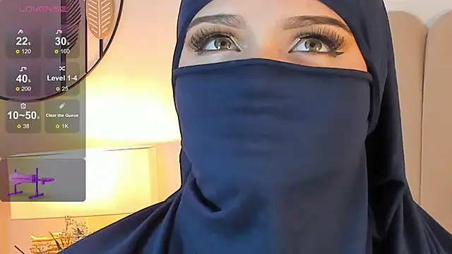 anna-henao online show from February 24, 2025, 4:26 pm