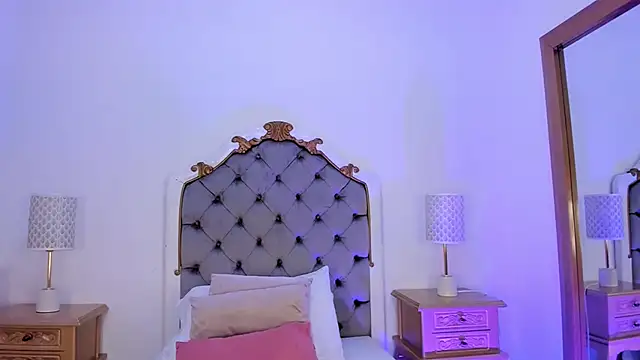 Pushaina   online show from December 2, 2024, 3:04 am