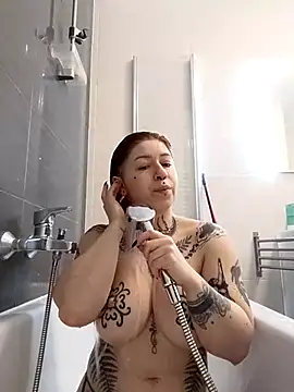 Snapshot of divine_eve chatting on February 17, 2026, 1:51 pm divine eve online show from February 17, 2026, 1:51 pm