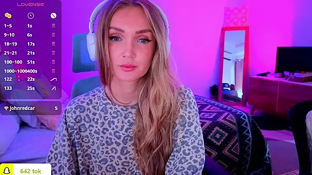 PrincessVS online show from October 23, 2025, 3:28 am