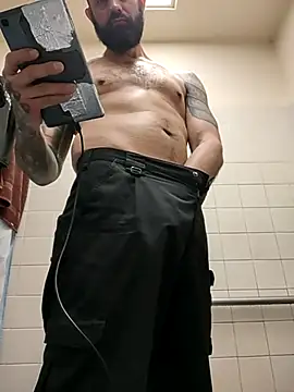 Snapshot of AceSpinning_DJ chatting on February 21, 2025, 7:10 pm AceSpinning DJ online show from February 21, 2025, 7:10 pm