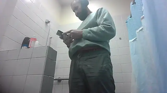 Snapshot of AceSpinning_DJ chatting on March 21, 2025, 7:33 am AceSpinning DJ online show from March 21, 2025, 7:33 am