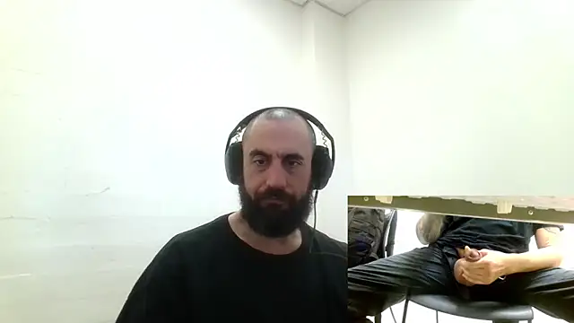 Snapshot of AceSpinning_DJ chatting on January 6, 2026, 4:54 pm AceSpinning DJ online show from January 6, 2026, 4:54 pm