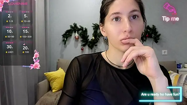 Snapshot of marrycolins chatting on December 29, 2024, 2:38 am marrycolins online show from December 29, 2024, 2:38 am