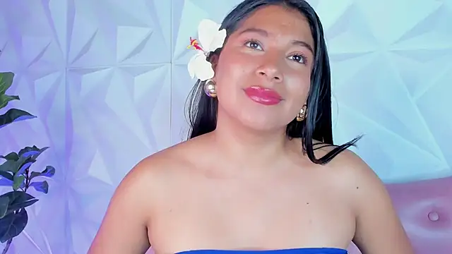 Snapshot of LinnaGardenia chatting on January 24, 2025, 11:56 pm LinnaGardenia online show from January 24, 2025, 11:56 pm