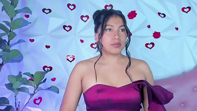 Snapshot of LinnaGardenia chatting on March 2, 2025, 2:10 pm LinnaGardenia online show from March 2, 2025, 2:10 pm