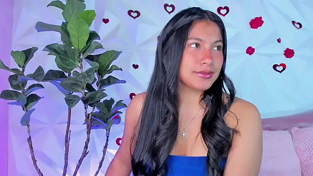 Snapshot of LinnaGardenia chatting on March 21, 2025, 1:45 pm LinnaGardenia online show from March 21, 2025, 1:45 pm