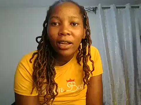 Petitiebooty online show from March 3, 2025, 12:05 pm