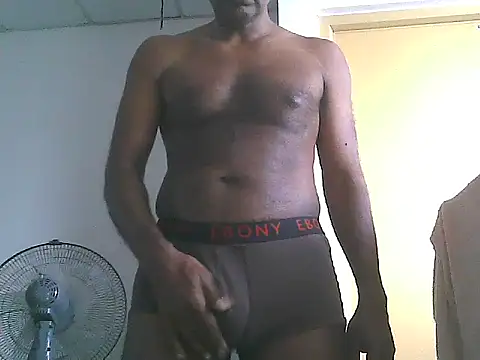 Snapshot of chocodk01 chatting on February 9, 2026, 11:58 am chocodk01 online show from February 9, 2026, 11:58 am