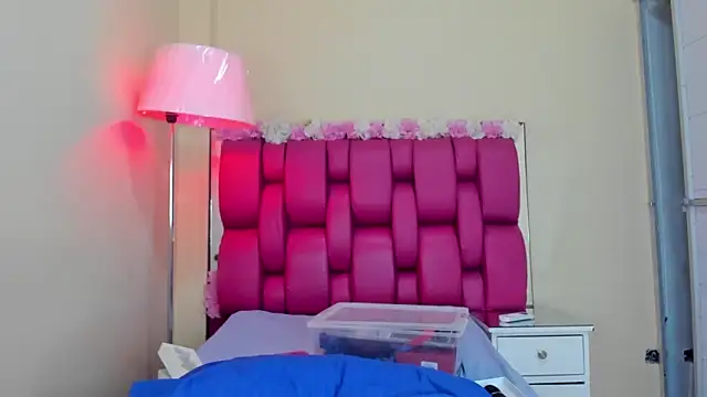 Snapshot of Gabriela_Brown chatting on February 13, 2025, 5:01 pm Gabriela Brown online show from February 13, 2025, 5:01 pm