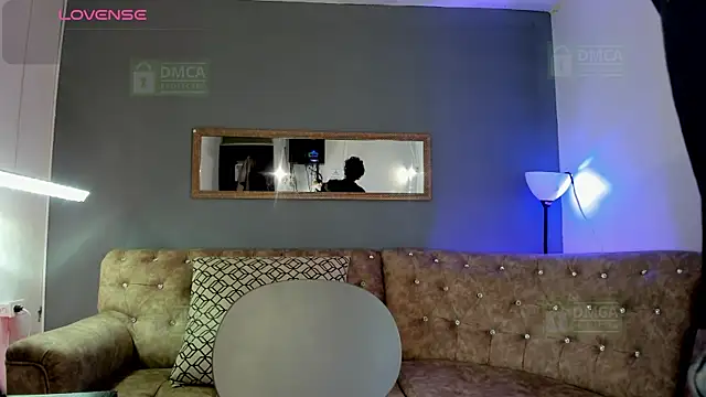 Jhonny-Blake online show from April 6, 2026, 7:48 pm