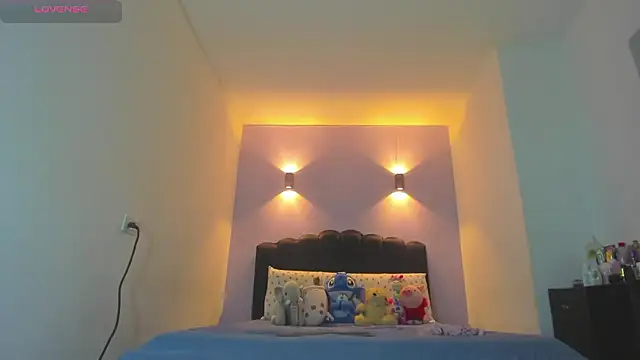 Sofia Clauss  online show from March 15, 2026, 4:18 am