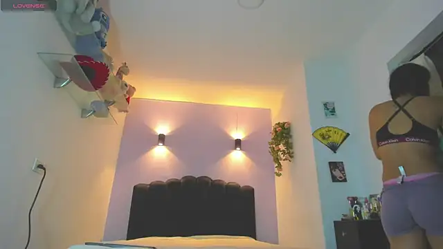 Snapshot of Sofia_Clauss_ chatting on June 19, 2026, 4:50 am Sofia Clauss online show from June 19, 2026, 4:50 am