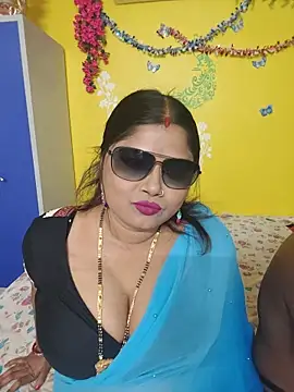 Snapshot of OrgsmMust chatting on May 17, 2026, 6:48 pm OrgsmMust online show from May 17, 2026, 6:48 pm