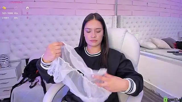 Snapshot of Yaaky_ chatting on January 12, 2025, 5:56 am Yaaky online show from January 12, 2025, 5:56 am