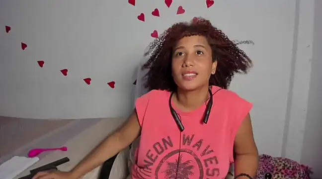 Snapshot of zandra_kiman chatting on February 27, 2025, 6:18 am zandra kiman online show from February 27, 2025, 6:18 am