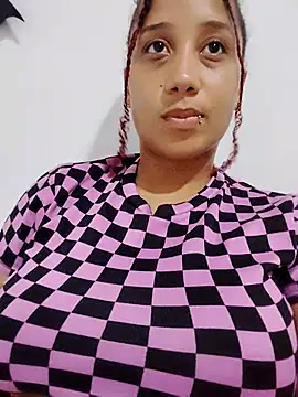 zandra kiman online show from November 16, 2025, 2:39 am