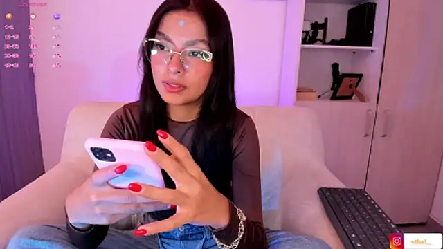 barbie brunette3 online show from October 17, 2025, 3:42 am