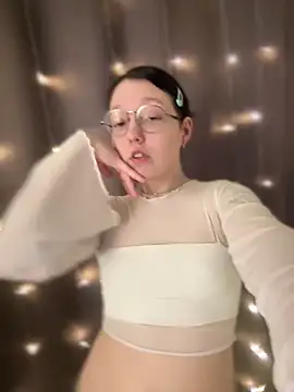 emigooflordXD online show from December 19, 2024, 10:02 am