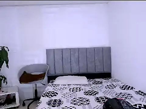 Snapshot of nataly_red chatting on December 22, 2024, 3:22 pm nataly red online show from December 22, 2024, 3:22 pm