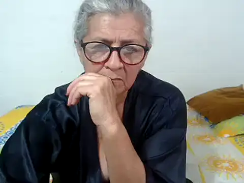 candy mature  online show from March 12, 2025, 9:35 pm