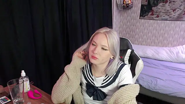 Snapshot of VikaPowers chatting on December 4, 2024, 11:57 pm VikaPowers online show from December 4, 2024, 11:57 pm