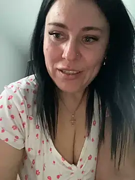 CuteNata online show from February 1, 2025, 2:13 pm