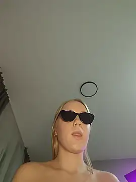 Little Forest ELF online show from February 7, 2025, 5:51 pm